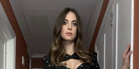 alison brie sexiest|Alison Brie, 39, Has Toned Abs, Legs In Cut.